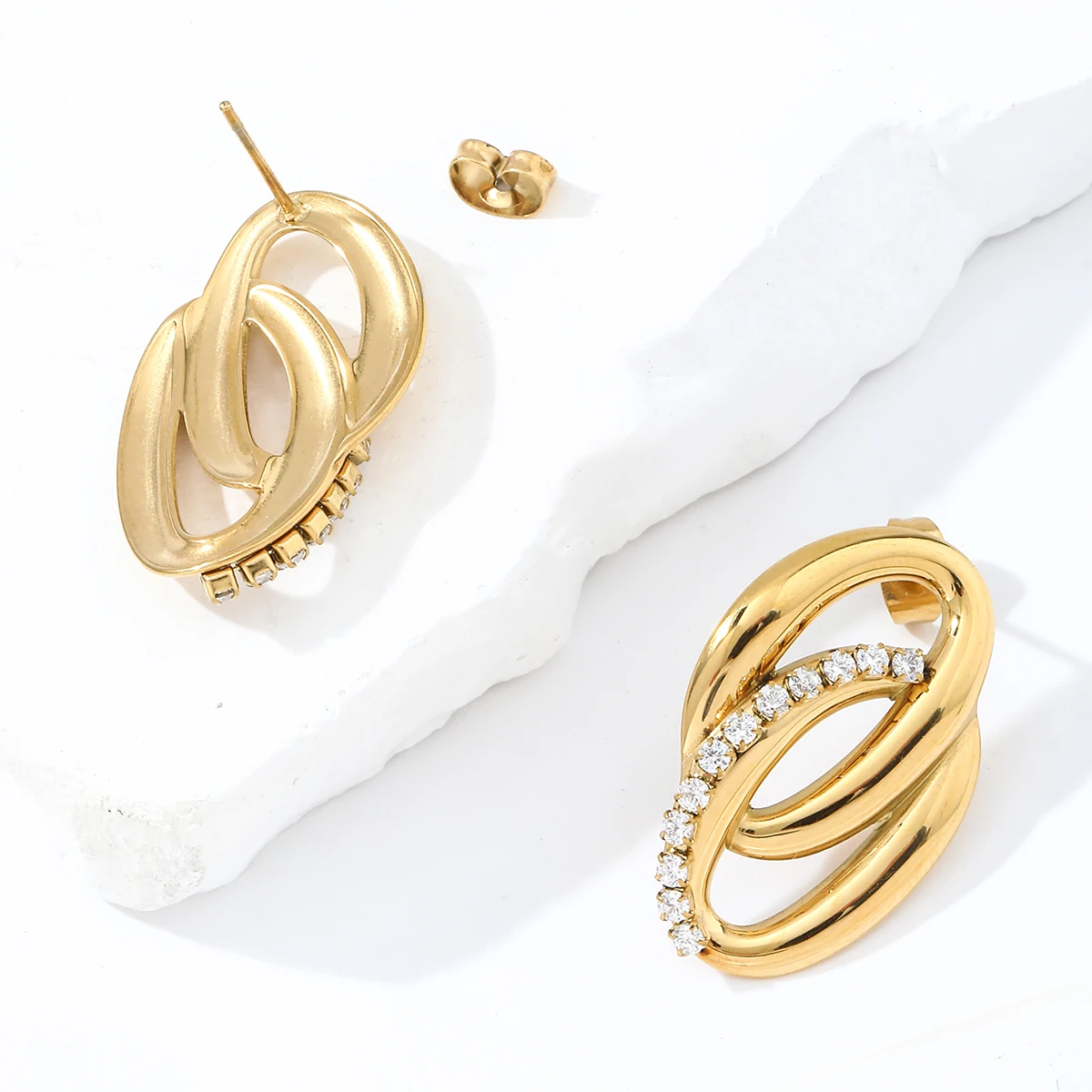 Ruigang Custom Stainless Steel Newest Style Stud Earrings Gold Latest Earrings Women 2024 Zircon Inlaid Double Circle Earring