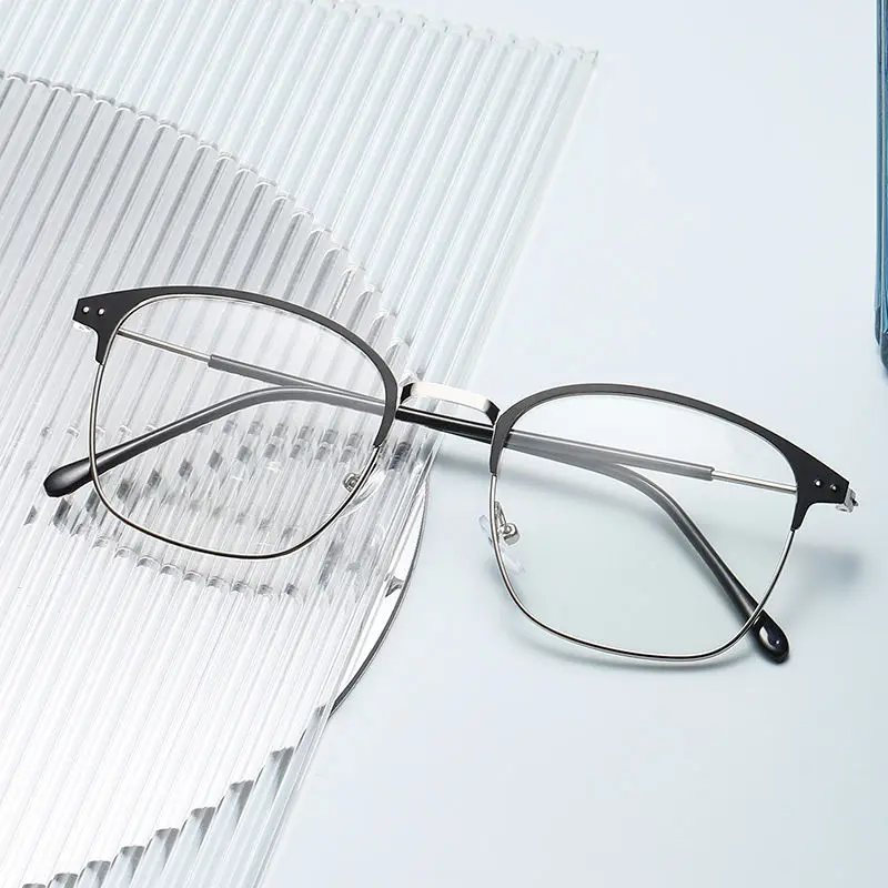 New Popular Fashion Big Square Frame Computer Anti Blue Light Blocking Glasses Photochromic Glasses Chameleon Eyewear