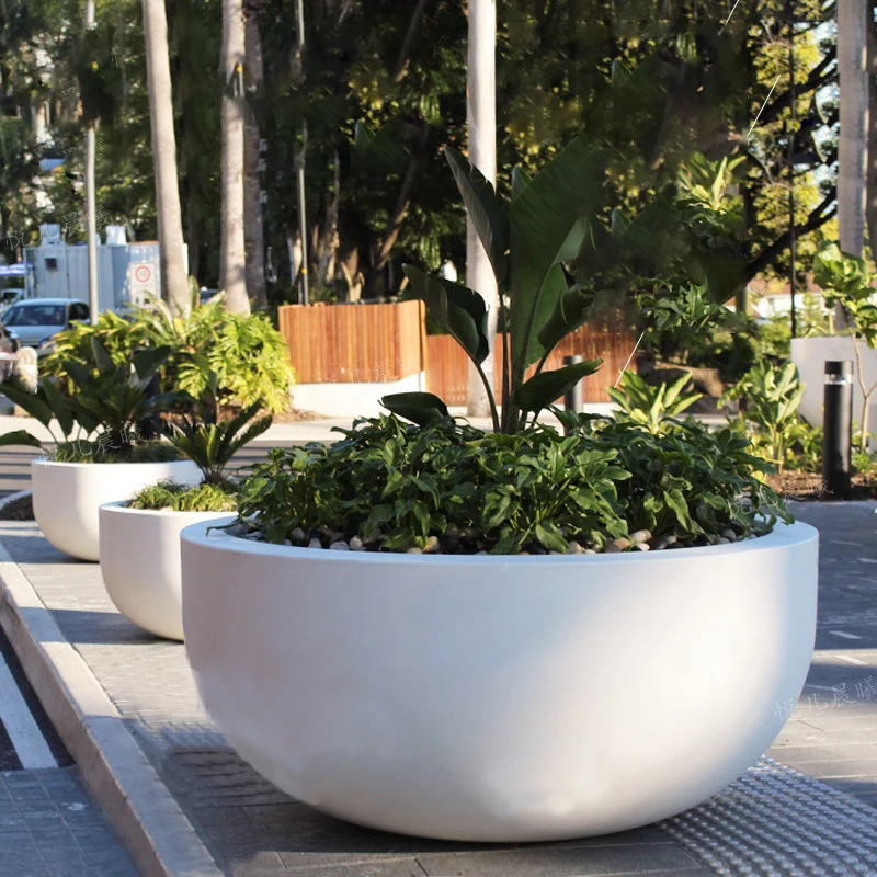 Customizable FRP Giant Flowerpot Garden And Hotel Green Decoration Large Flower Pots & Planters