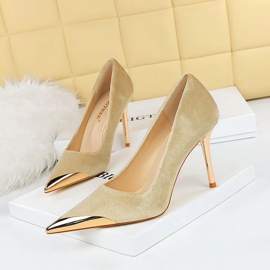 Plus Size 34-40 Solid Color Women Pump High Heels Single Shoes Female Summer Patent Leather Wedding Party Woman Dress Shoes