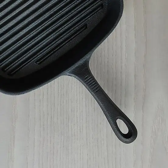 hot sale Classic Cast Iron Pre-season Grill griddle Cookware Skillet Steak Pan with single Handle Cookware