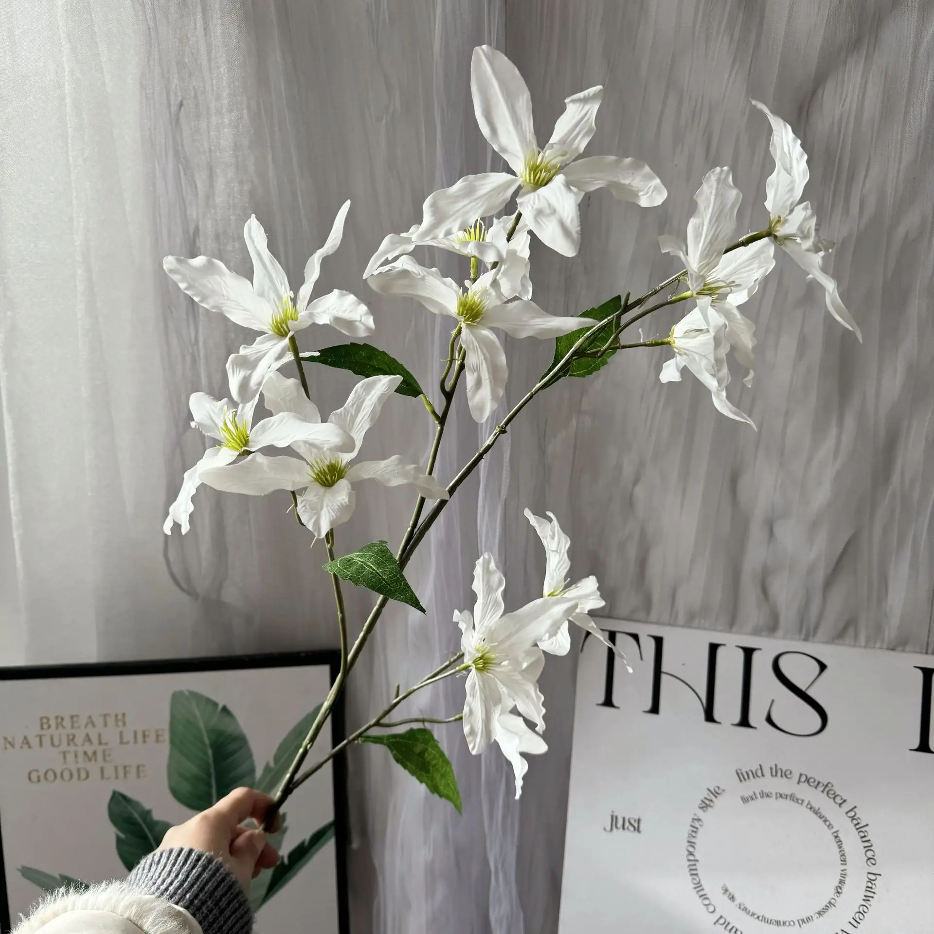 Factory Wholesale Wedding Decorative 6 Heads Silk Artificial Magnolia Stems for Home Hotel