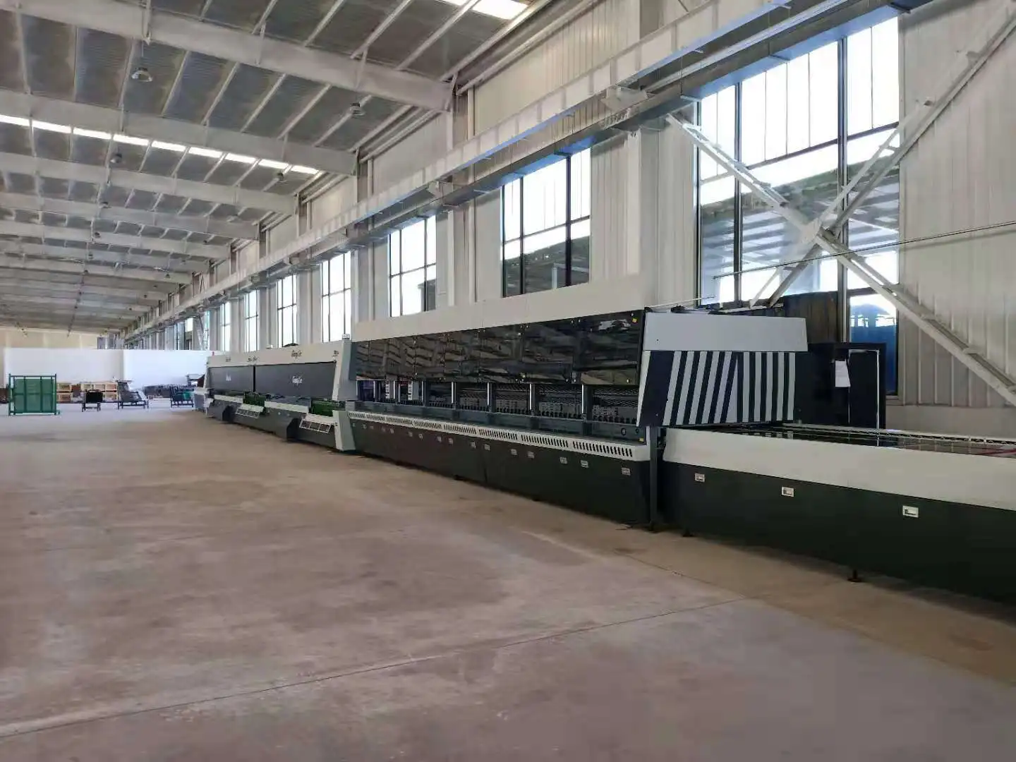 GX-QDLSSP Series Double Chambers Tempering Furnace Forced Convection Flat Glass Gangxin Glass Clear Glass 24-32 Loads/h for 4mm