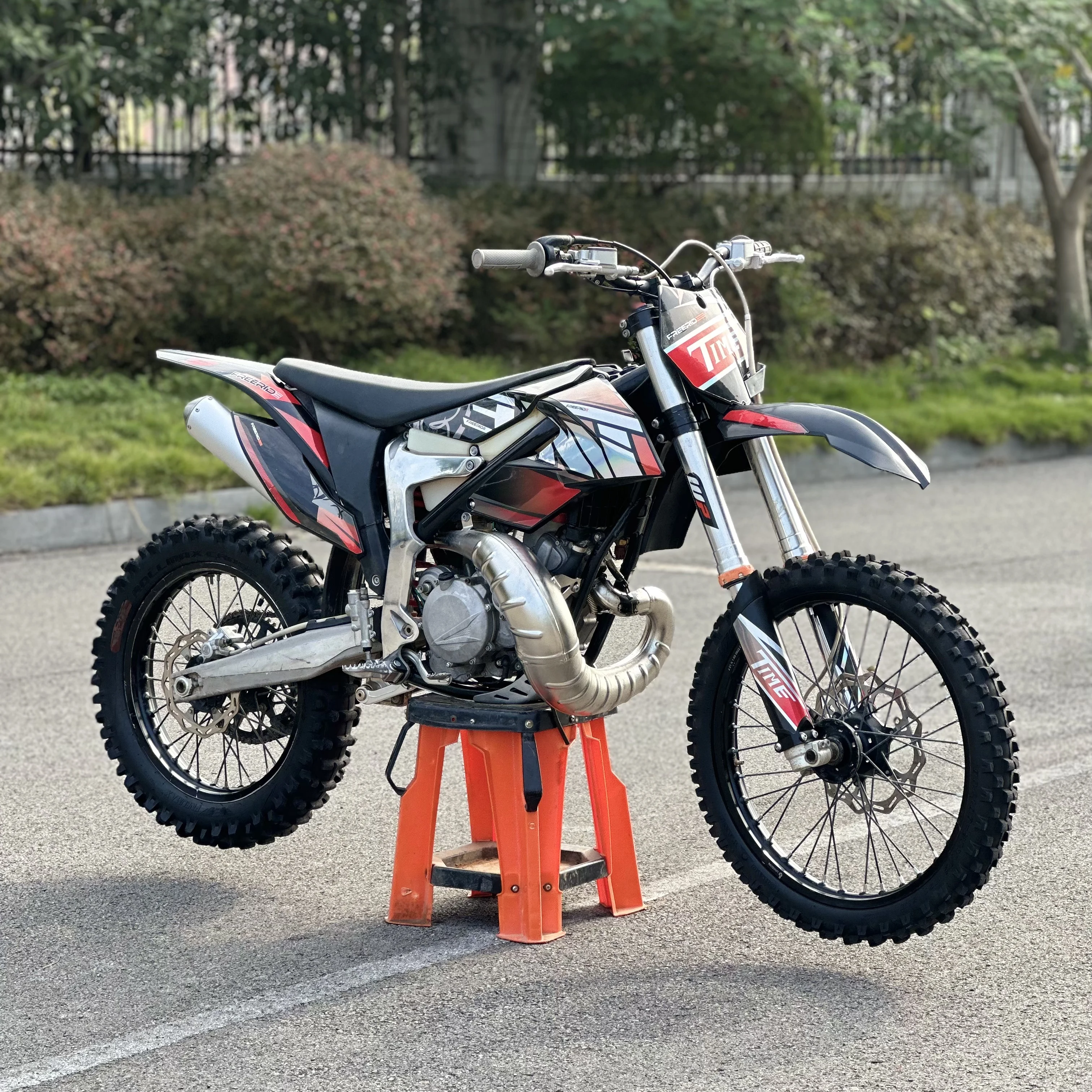 Superior Quality TIME 300CC Advanced Dirt Motocross Bike Off-Road Precision Motorcycle Made in China