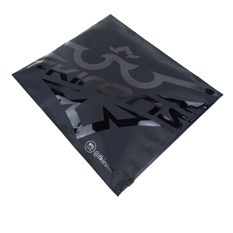 Customised Packaging Printing Logo Self Seal Shirt Clothes Zip Lock Black Zip Plastic Zip Frosted Garment Bags