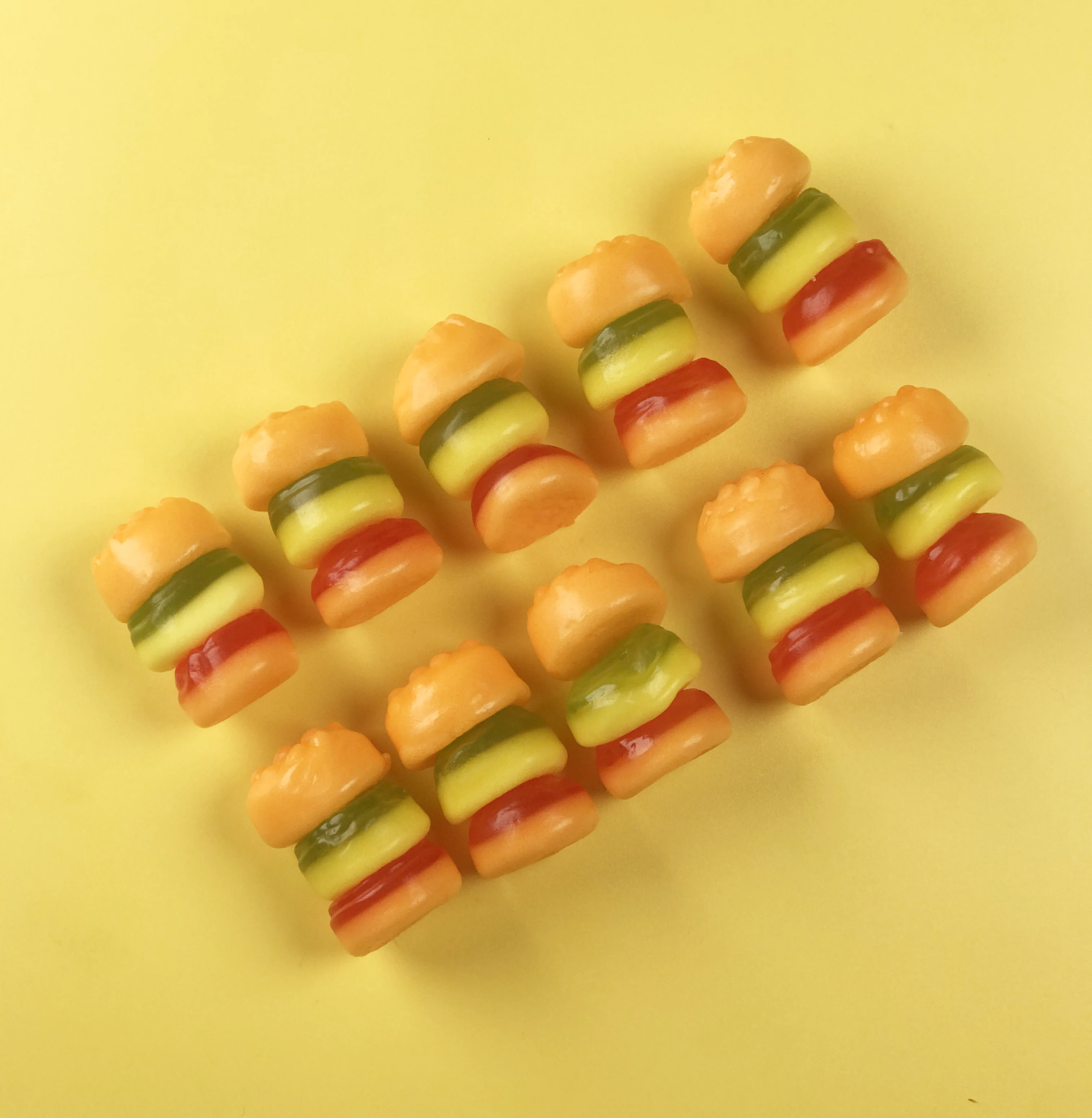 Kids love to eat Hot-selling mini sweet soft fruity flavor hamburger shape gummy candy