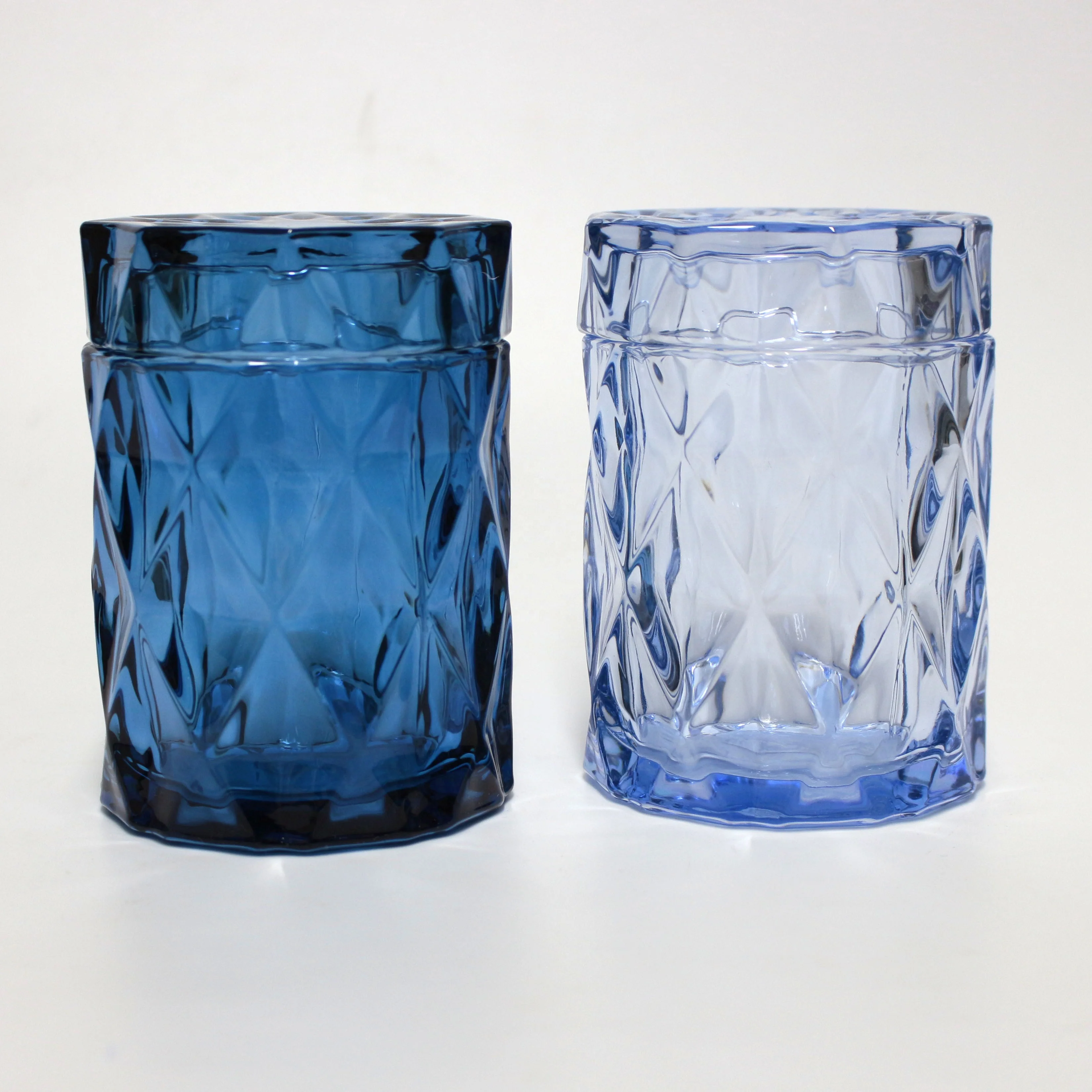 FENGJUN textured prism fluted translucent empty unique iridescent embossed glass candle jar with glass lids for candle making