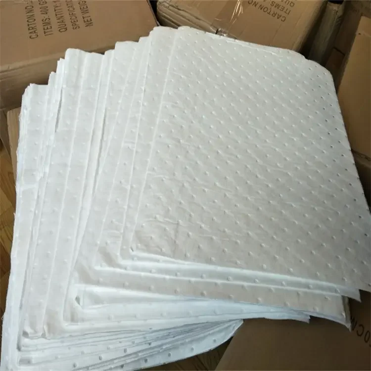Factory direct sales Polypropylene Oil Absorbent Felt Mats Absorbent Pads for Prevention Oil Diffusion