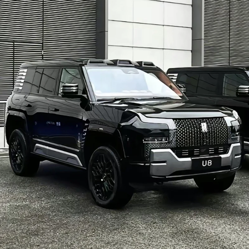 2024 китайские новые энергетические транспортные средства byd YANGWANG U8 SUV с увеличенным радиентом u8 yangwang han ev yuan