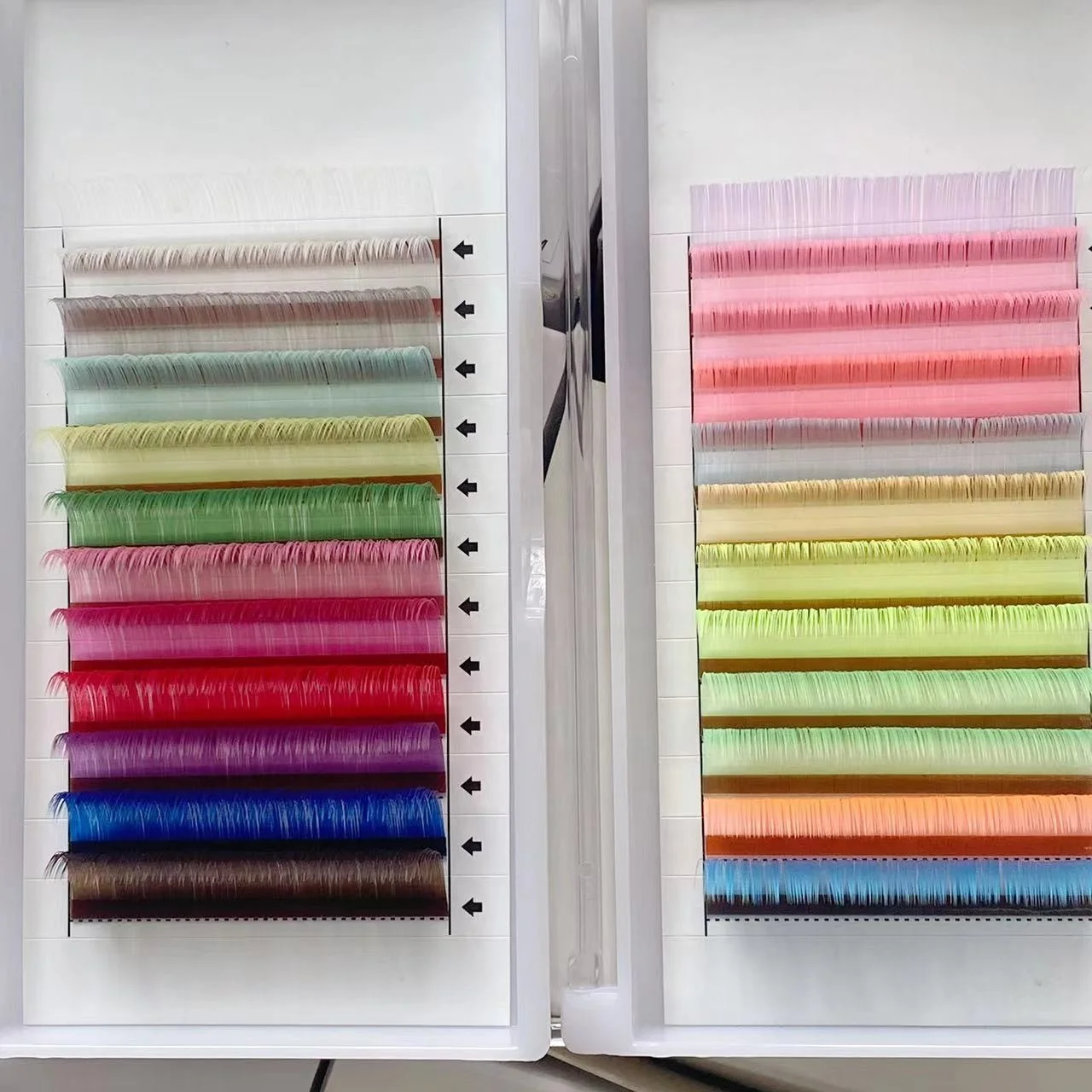 Coloured lashes tray  Wholesale Silk Eyelash Extensions  colored lash extensions