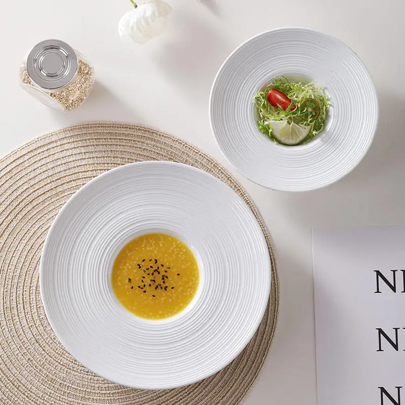 Wholesale modern design white porcelain straw hat plate round ceramic dishes & plates for home hotel restaurant charger plates