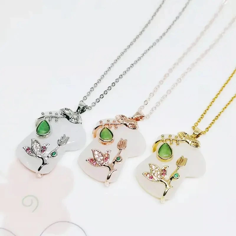 Cheongsam necklace female Jinyi jade white jade pendant Chinese style elegant temperament titanium steel clavicle chain