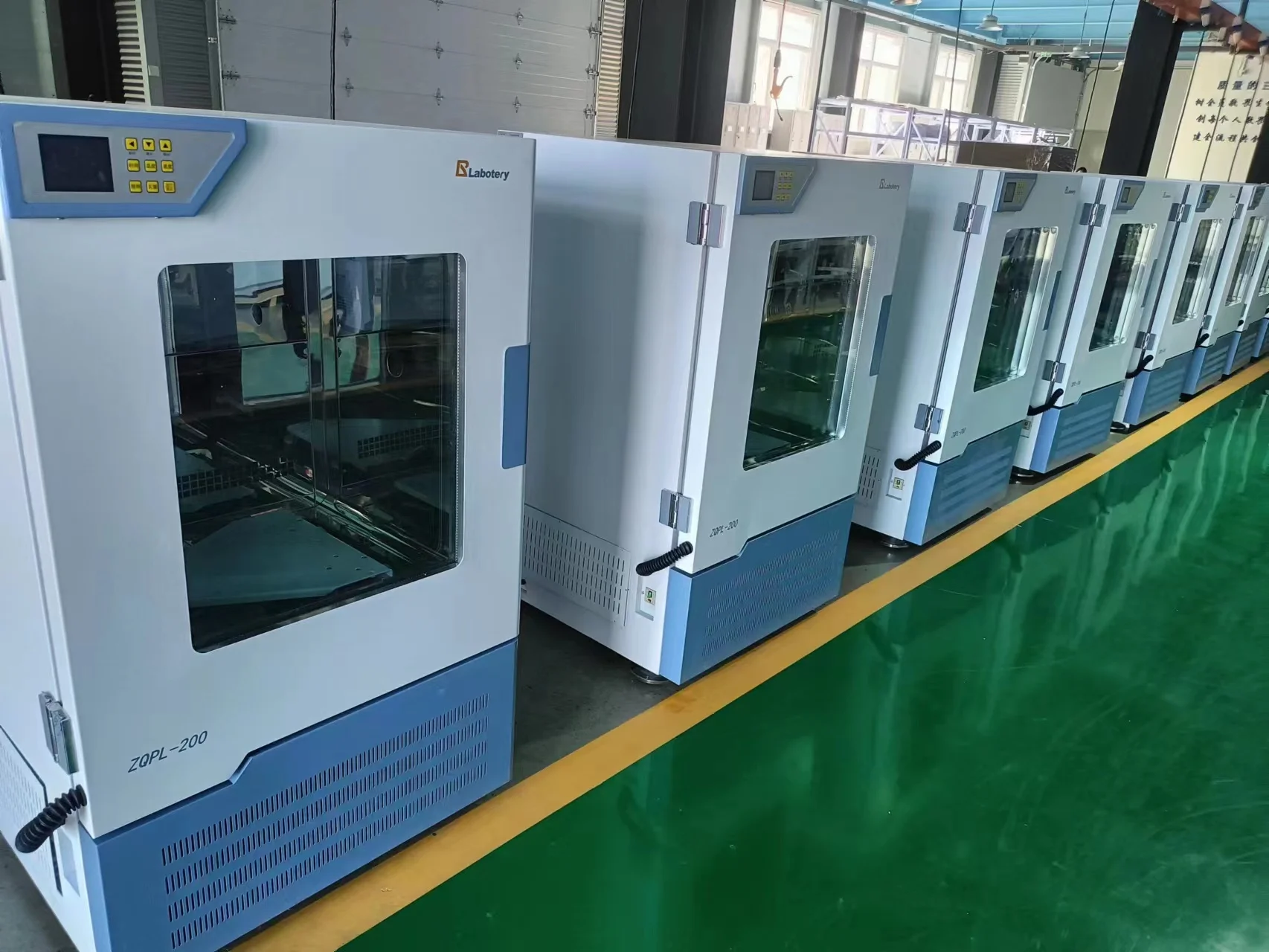 Laboratory microbiology Precision orbital CO2 input light control cell culture thermo flask shaker incubator