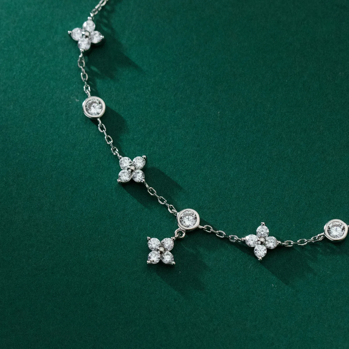 Beautiful Bling Cubic Zirconia Flower Pendant Charm Bracelet Pure 925 Sterling Silver Clover Bracelets