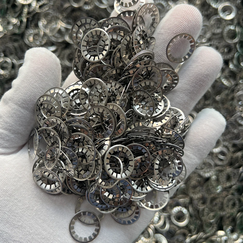 Custom Circlip black spring steel round Washer Star Toothed Lock Washer plum blossom bearing Washer