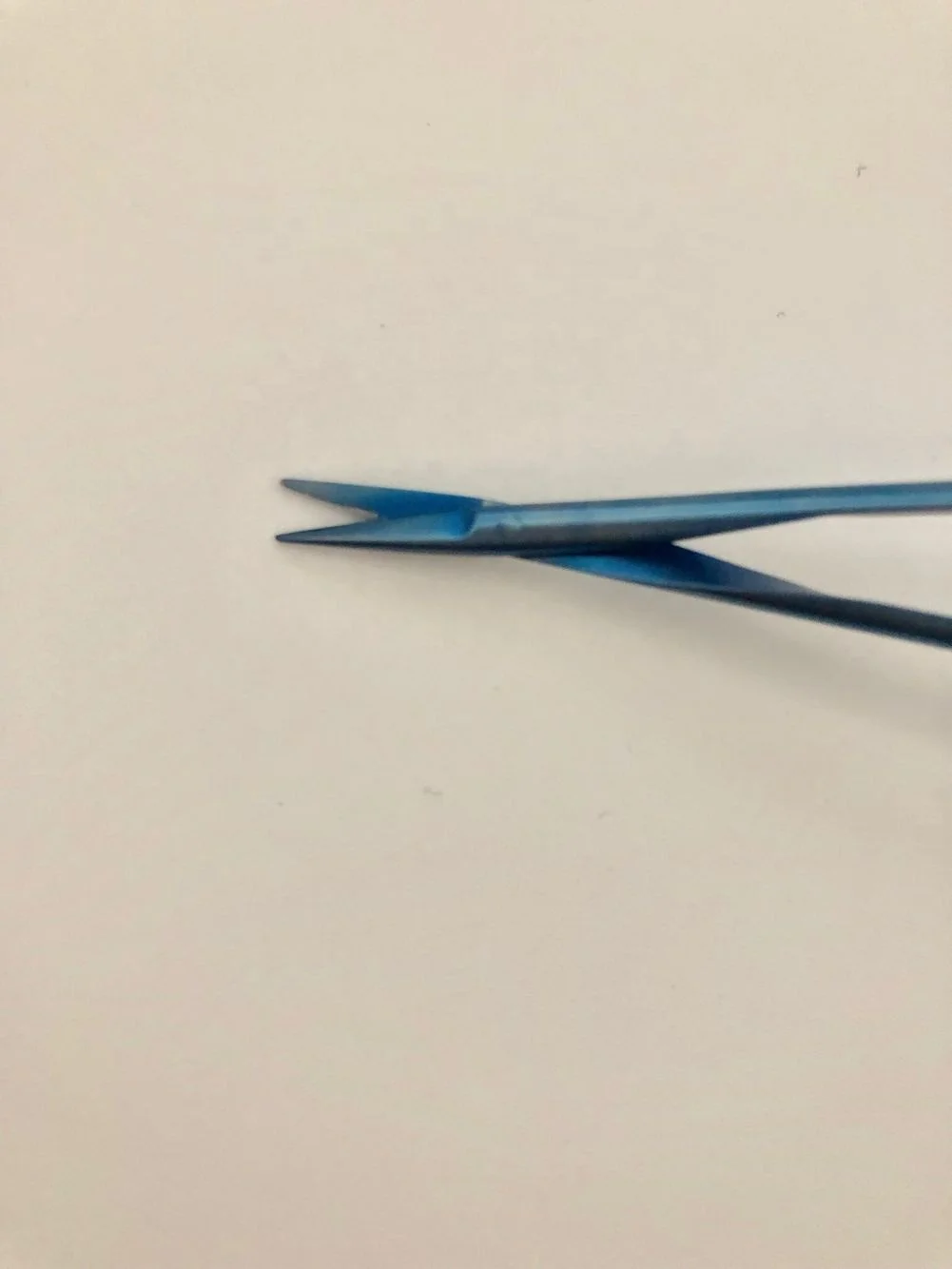 
Straight sharp Micro Scissors Neurosurgery/Yasargil titanium Micro Scissors 