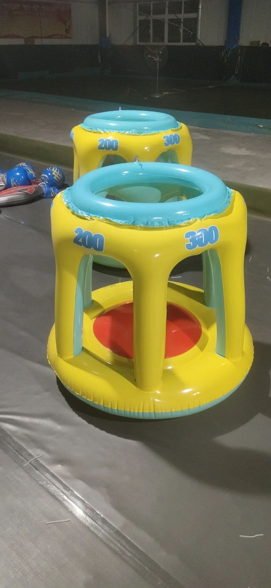 Inflatable Pool Basketball Set,Complete Poolside Basketball Goal with Floating Hoop and Ball,Ideal for Summer Fun