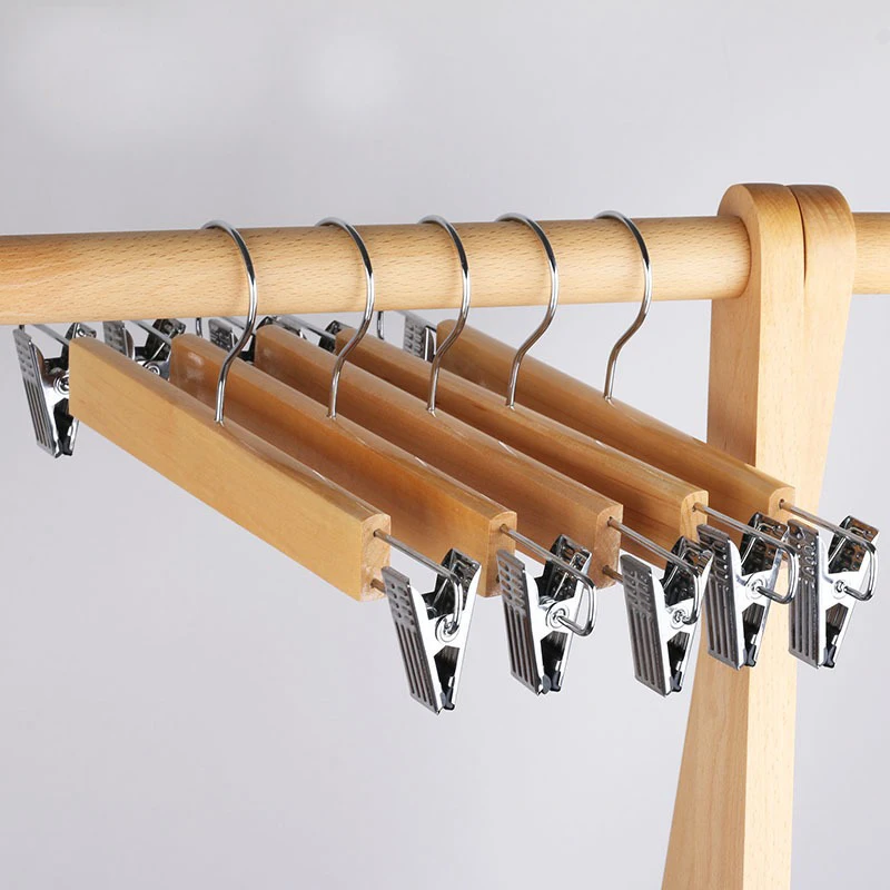 Manufacturer Wholesale Cheap Natural Brown Wooden Hanger For Clothing Store
