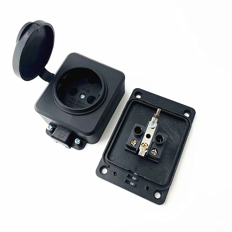 IP54 16A European Waterproof Industry Power Socket 1/2/3/4 Ways 3500W Outdoor Waterproof Outlet with Rain Cover Socket