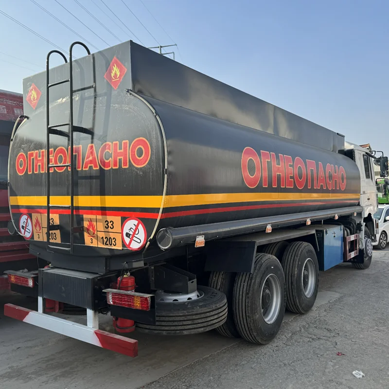 High quality 430hp original engine Oil delivery tanker 25000L 6x4 shacman fuel tank truck