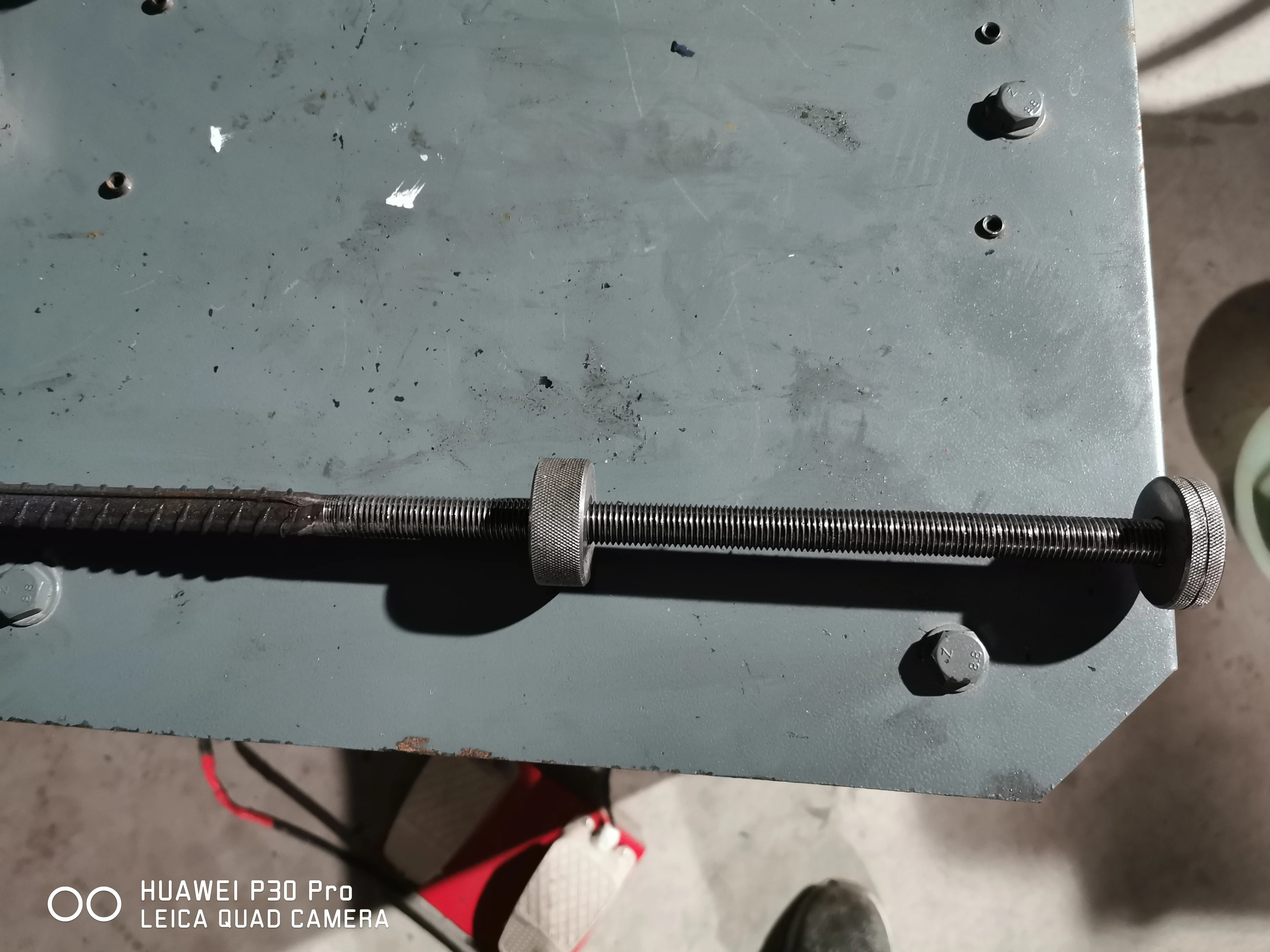 Болт горных пород