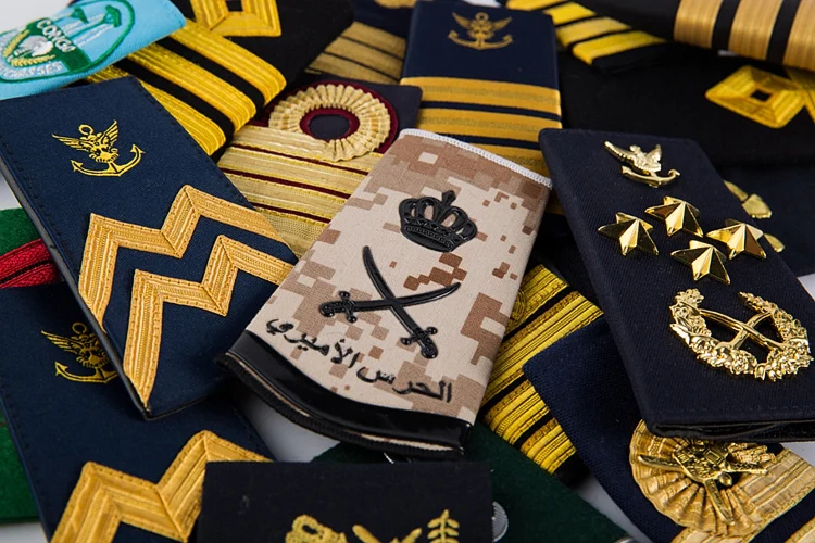 
VICE ADMIRAL - SHOULDER BOARD EPAULETTE - ROYAL NAVY BADGE 