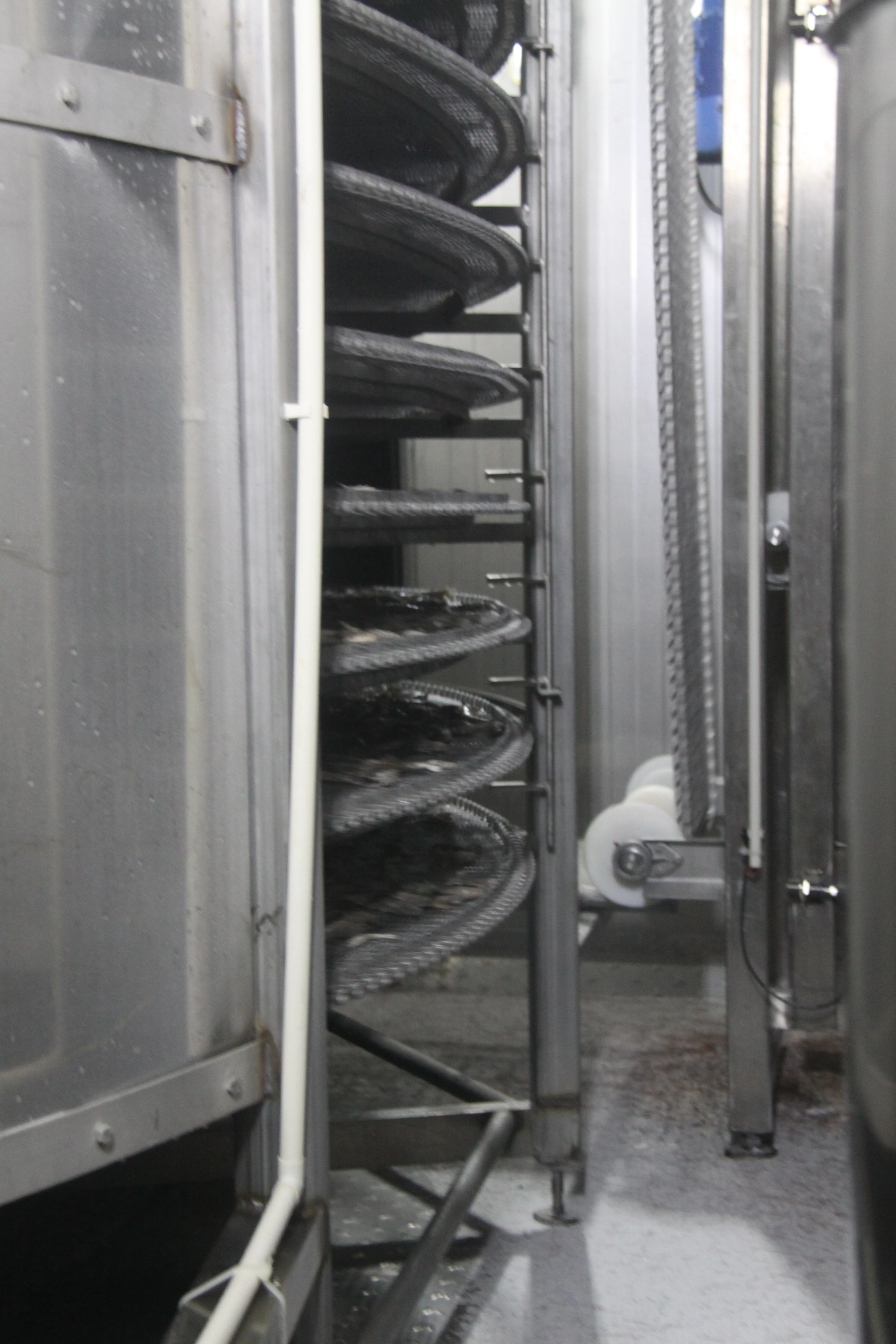 Double drum spiral freezer