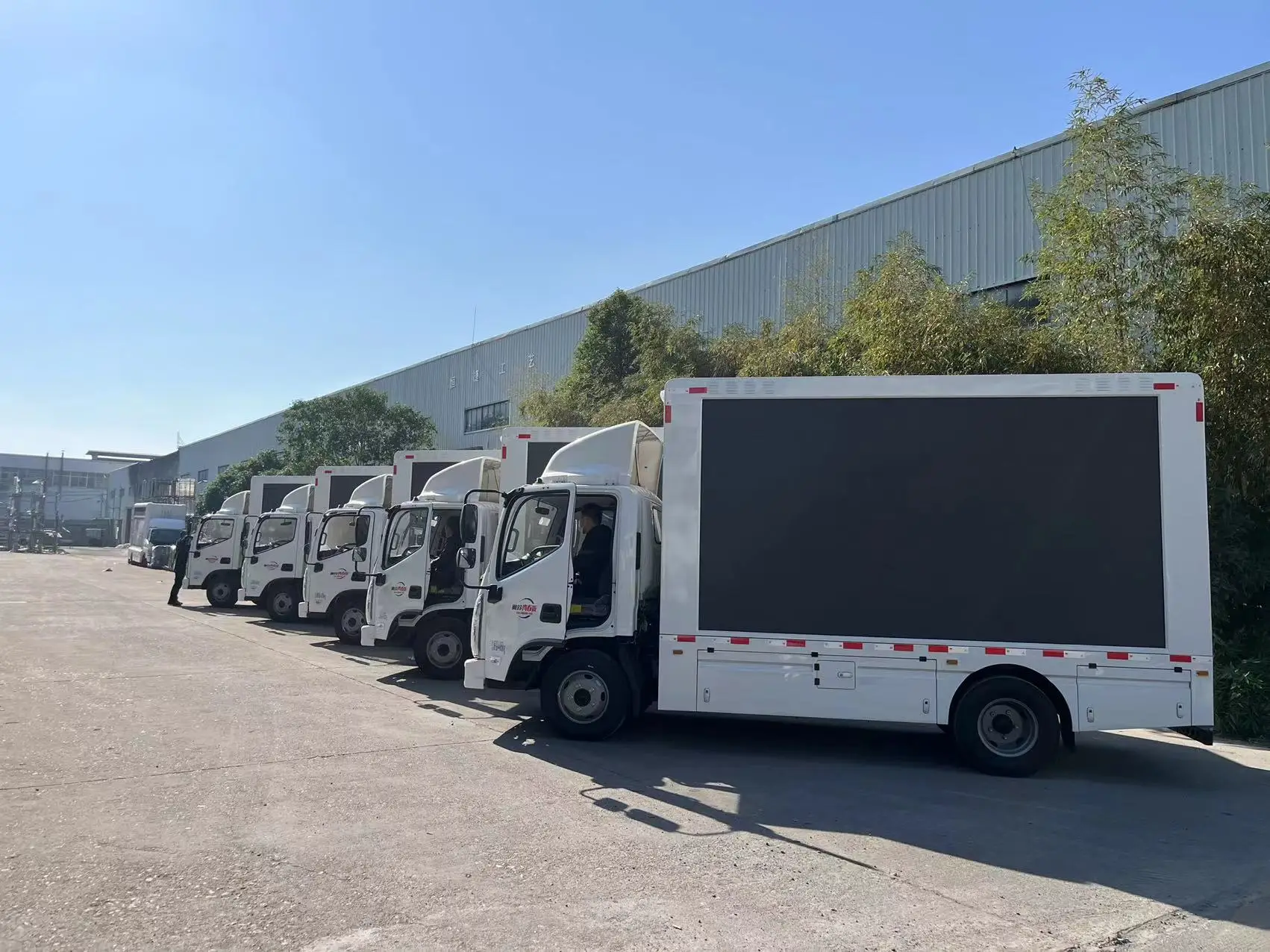 full color outdoor digital 3 sided led moving billboard advertising truck mobile advertising display panel sign screen for sale