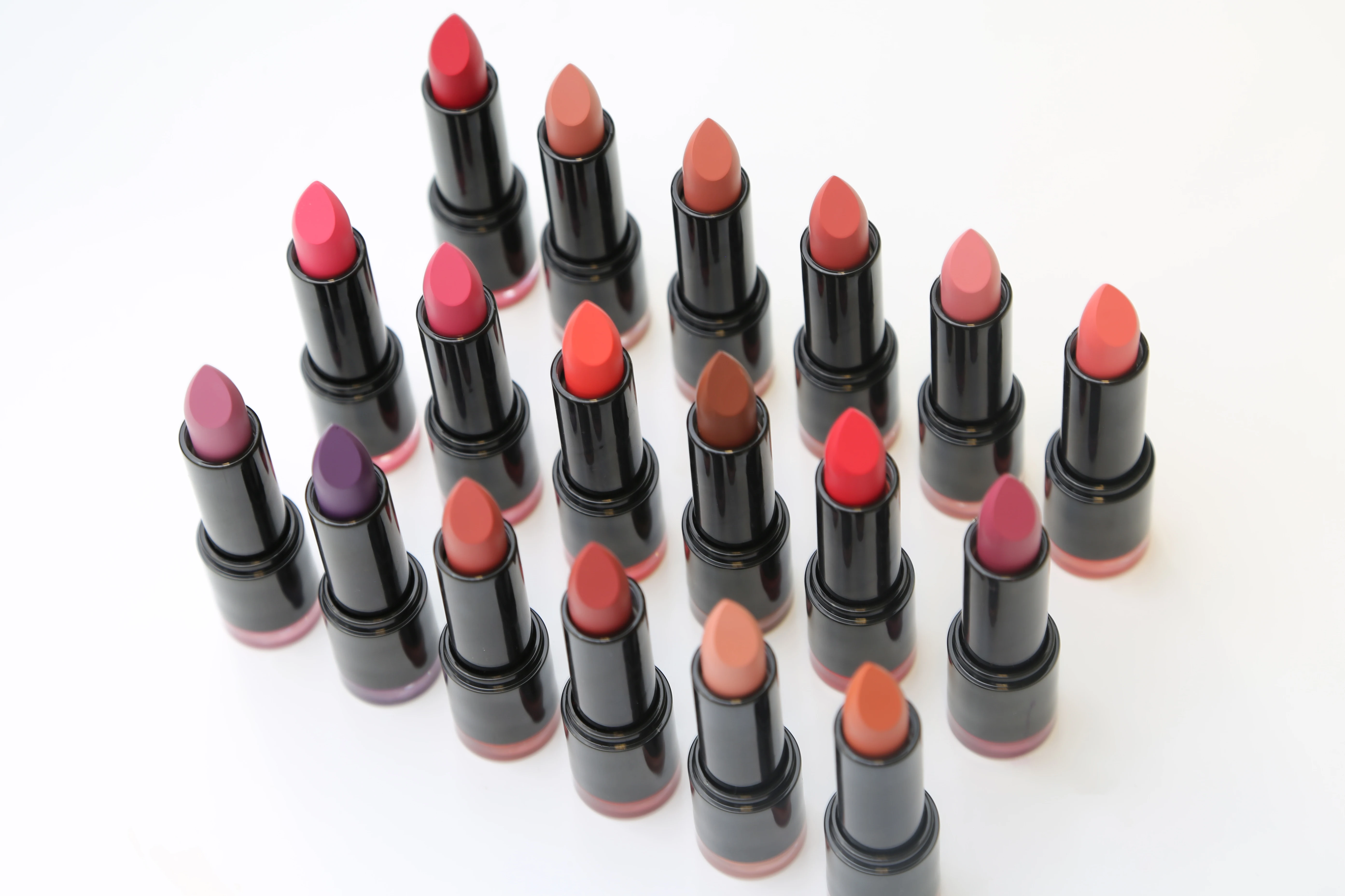 Private label long lasting  highly pigmented water proof creamy matte lipstick