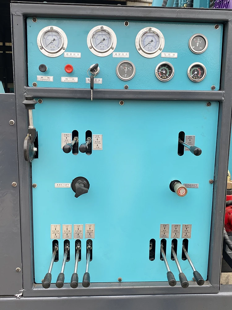 China-Made Crawler Water Well Drill Rig Machine 200m/300m/500m Capacity for Mining Drilling Rig Applications