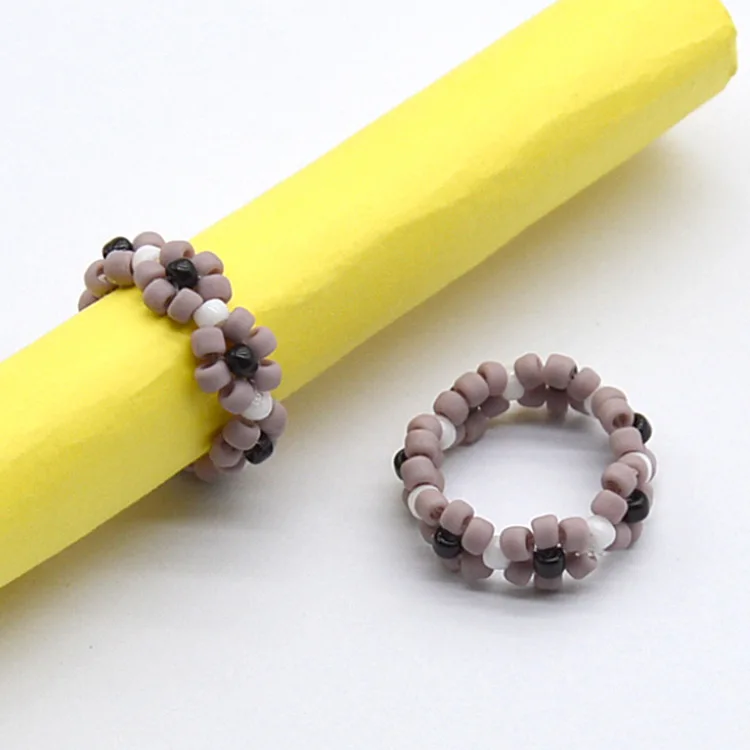 Amazon Hot Sale Summer Jewelry Trendy Boho Japan Miyuki Seed Beads Handmade Daisy Flower Stretch Adjustable Rings For Women