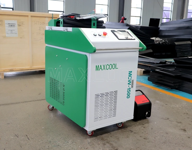 Multi Functions Handheld Fiber Laser Welding Machine 3 in 1 Laser Rust Removal Laser Cleaning Machine 2000w 3000w