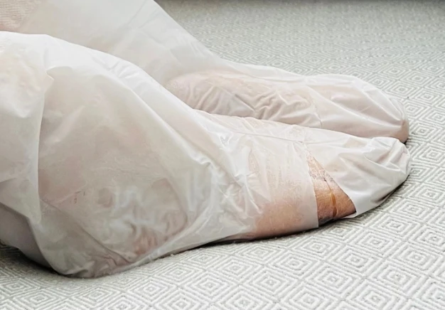 Wholesale Foot Masking Socks Deluxe Spa UV/LED Protection Moisture Foot Mask Remove Toe-tips Pedicure Collagen Socks