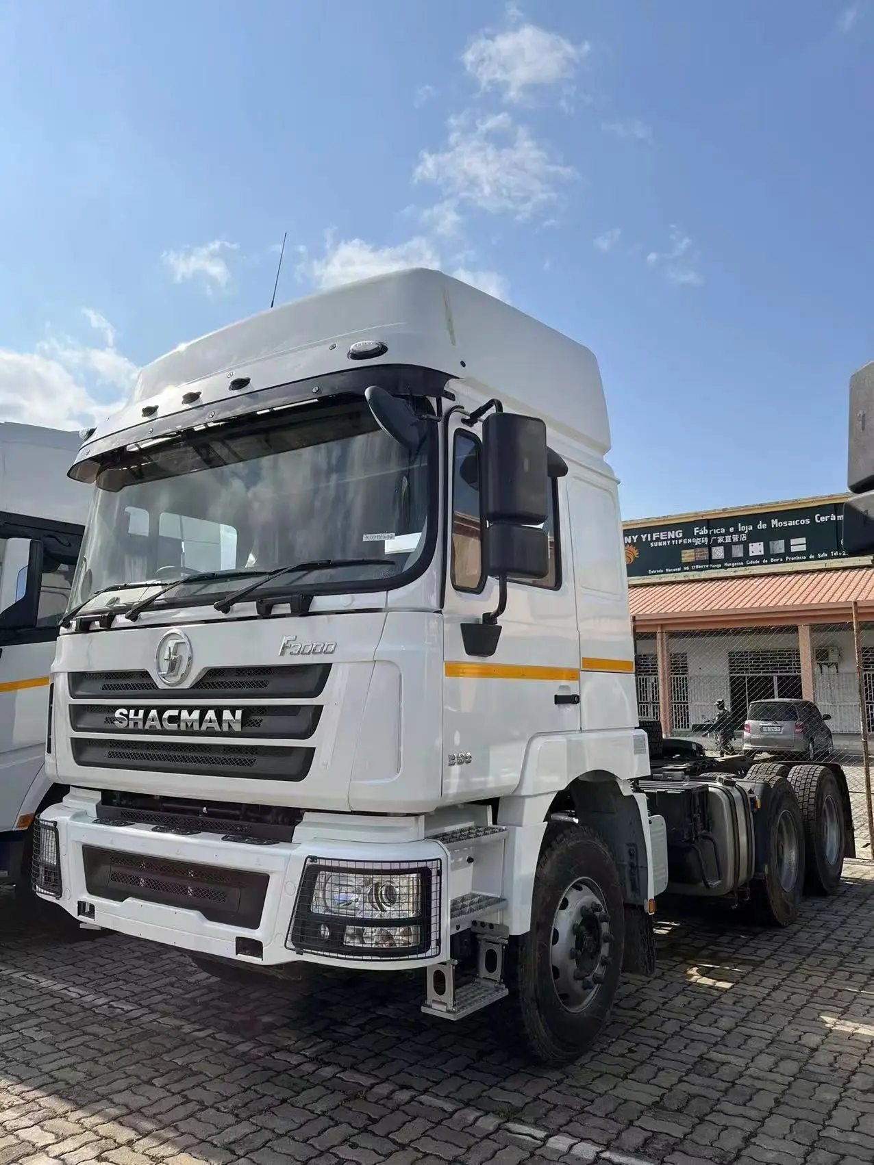 Подержанный RHD Shacman 6x4 10 колесный трактор распродажа