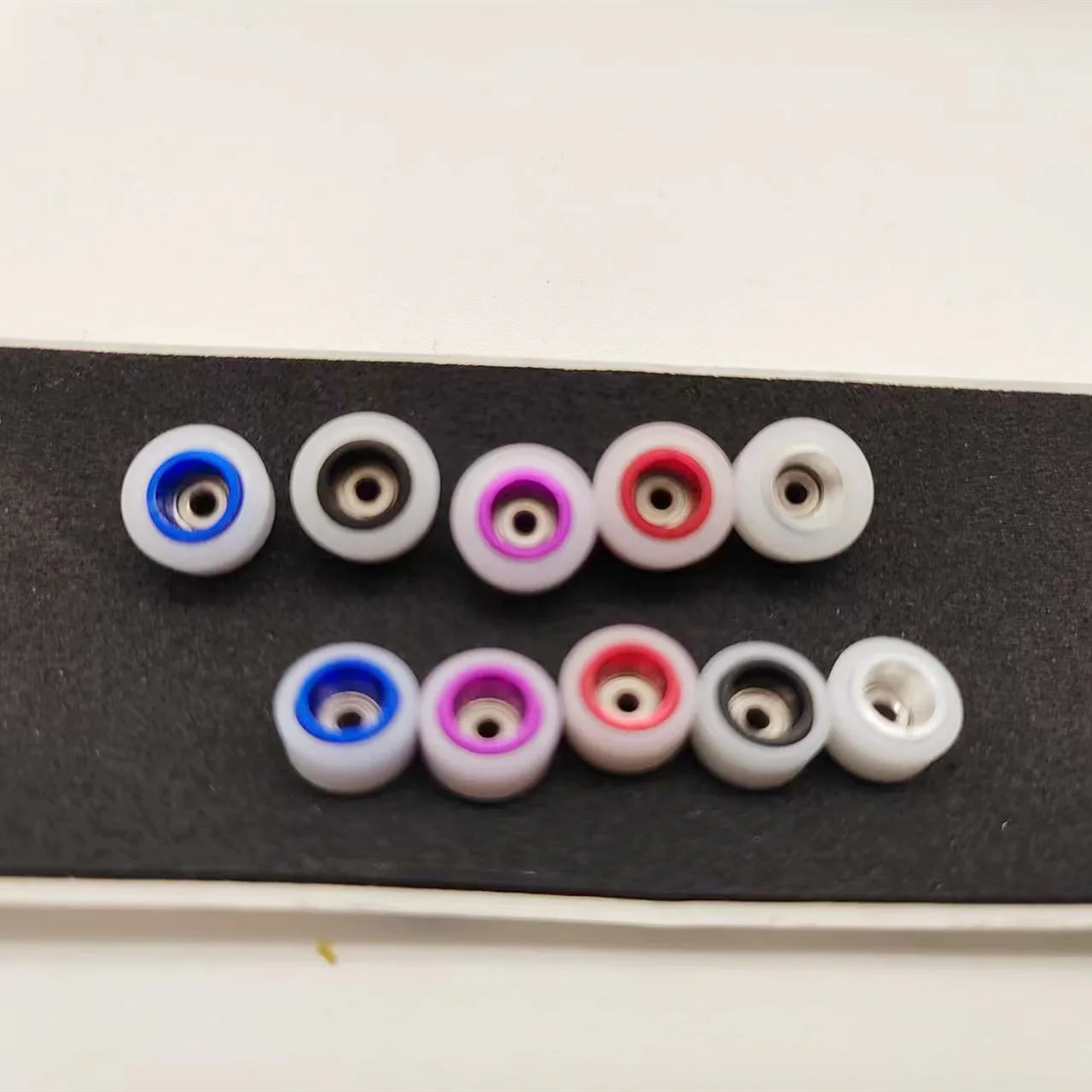 New metal core fingerboard wheels double layer material high speed bearing CNC finger skateboard wheels