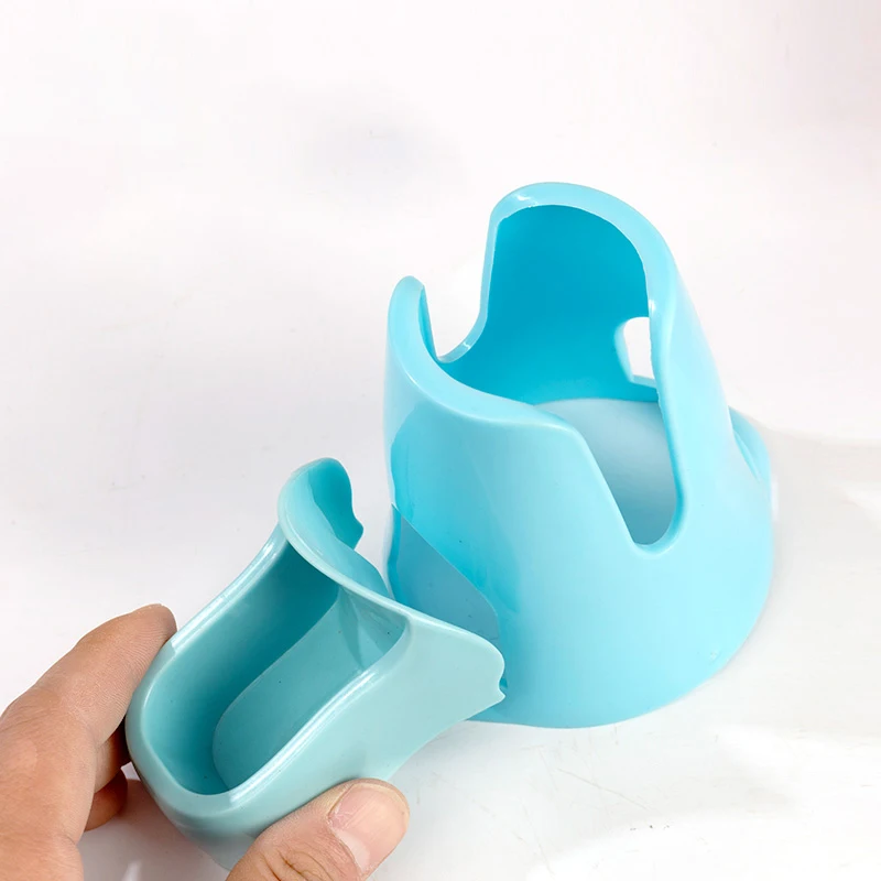 China Manufacturer Directly Supply Low Price Hamster Drinking Bottle Stand Feeder