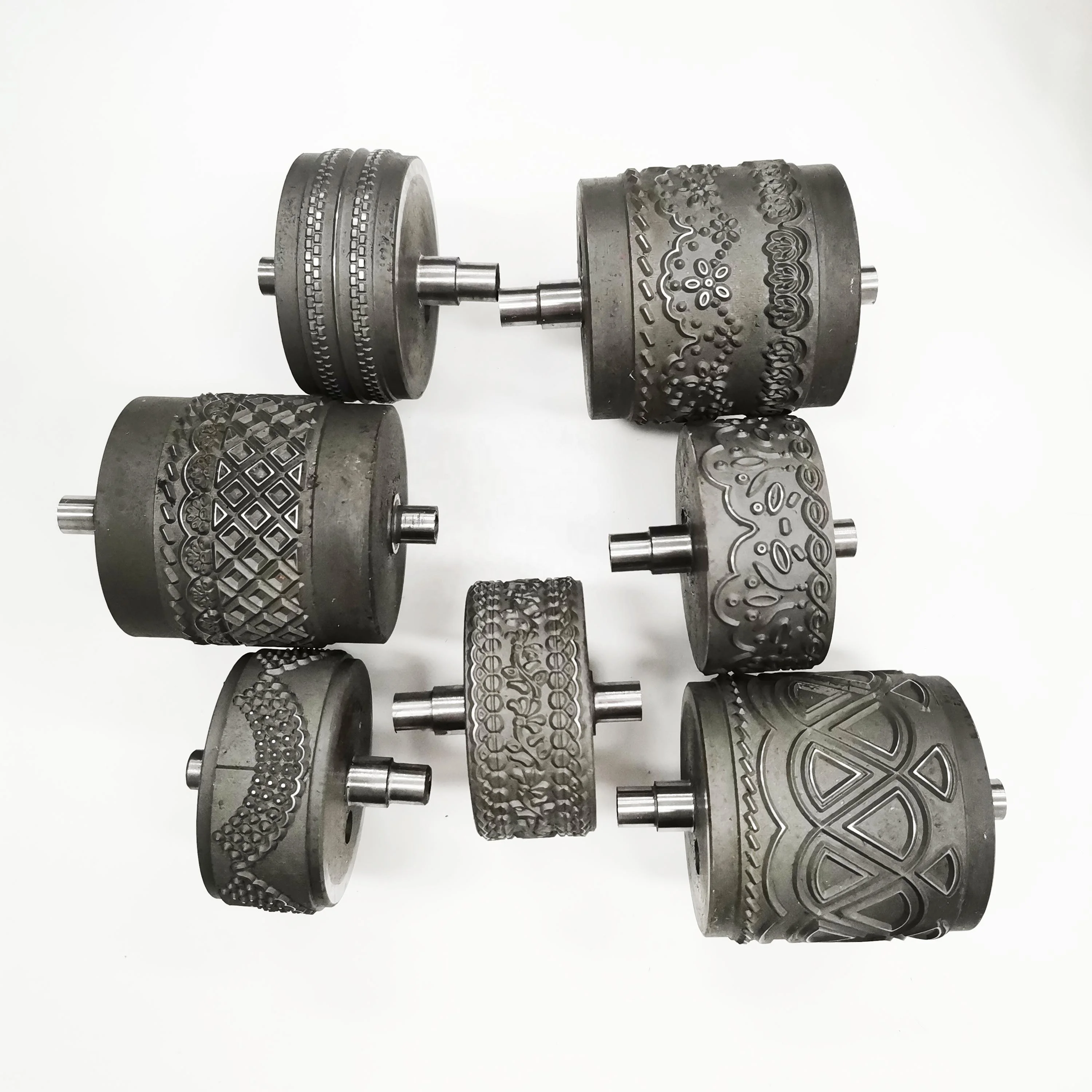 Ultrasonic sewing machine lace roller