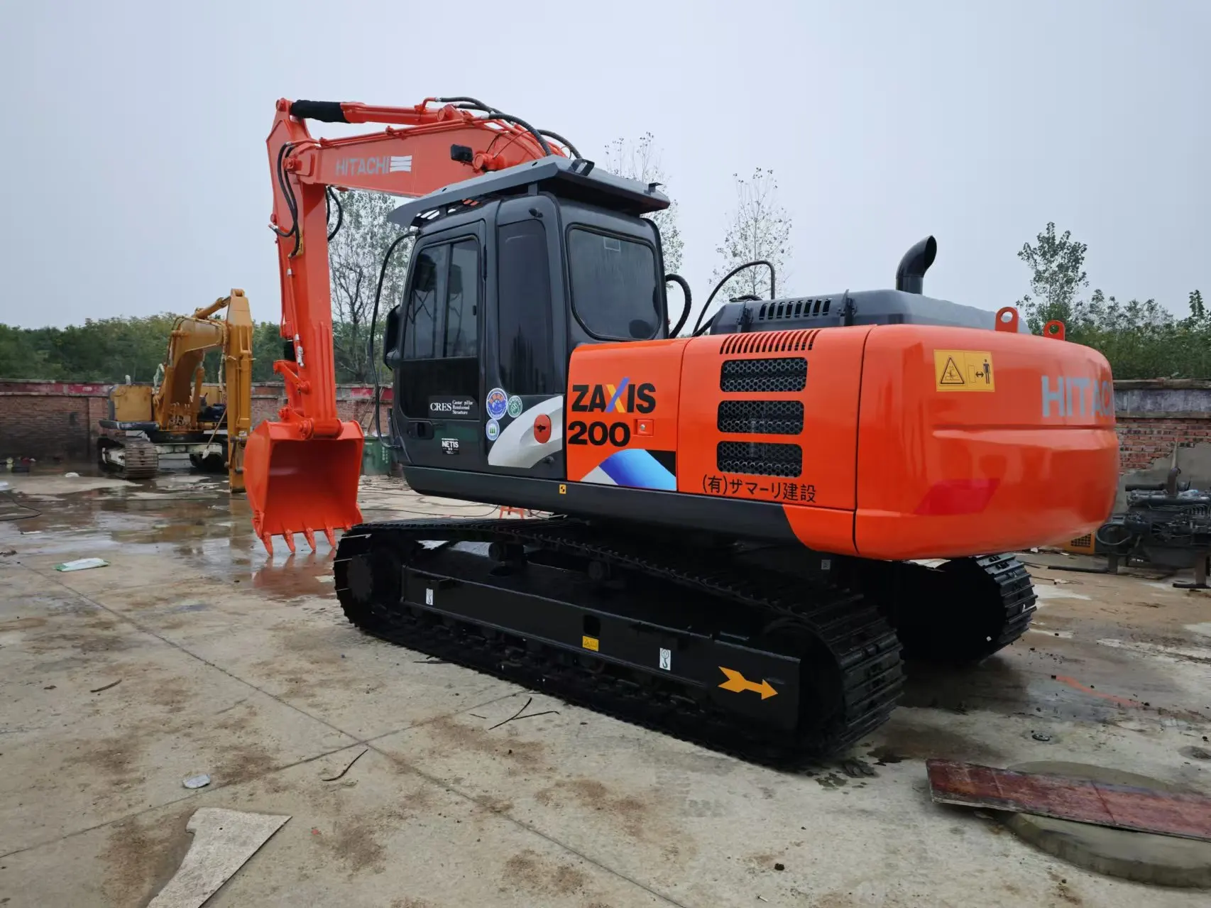 Japan Original Hitachi 20 Ton Excavator ZX200 EX200 For Sale In China