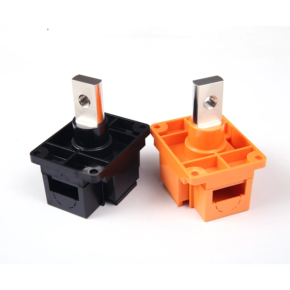 The energy storage battery PACK can be connected in series and parallel for two-way outlet