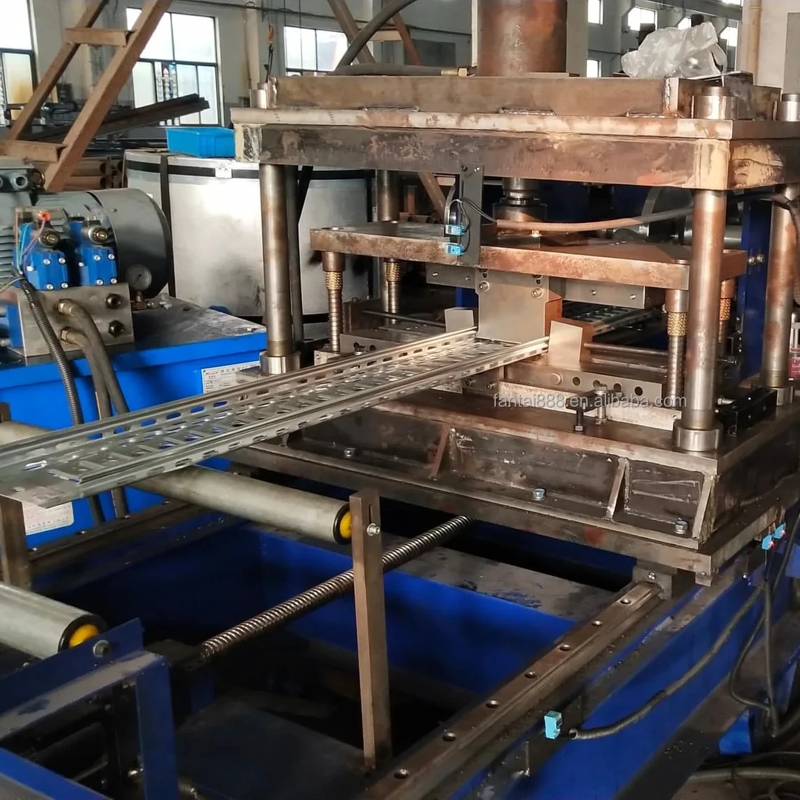 Stainless Steel Wire Mesh Cable Tray Stainless Steel Cable Tray Making Machine