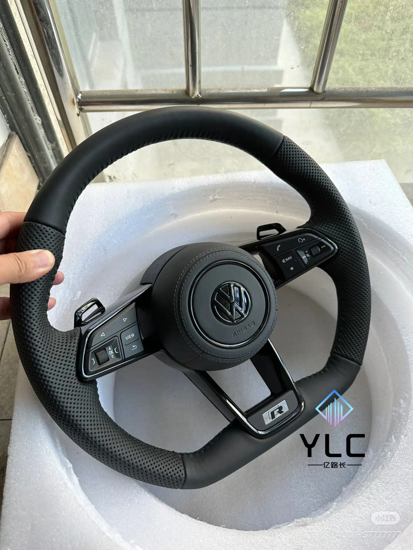 YLC  leather steering wheel for Volkswagens Polo Golf 4 5 6 7 GTDJetta Tiguan Passat B7 B8 Gti Gts R Gtd Mk7