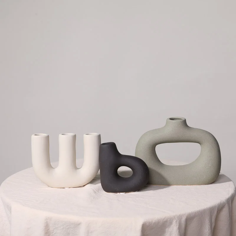 Nordi simple design round frosted minimalist flower arrangement crafts porcelain vase decor handicraft ceramic vases wholesale