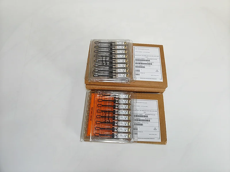 BR-MIDR8PTPOD-32G  brocade license pod  BR-G720-24-32G-R network Switch G720 56 ports Enterprise Bundle