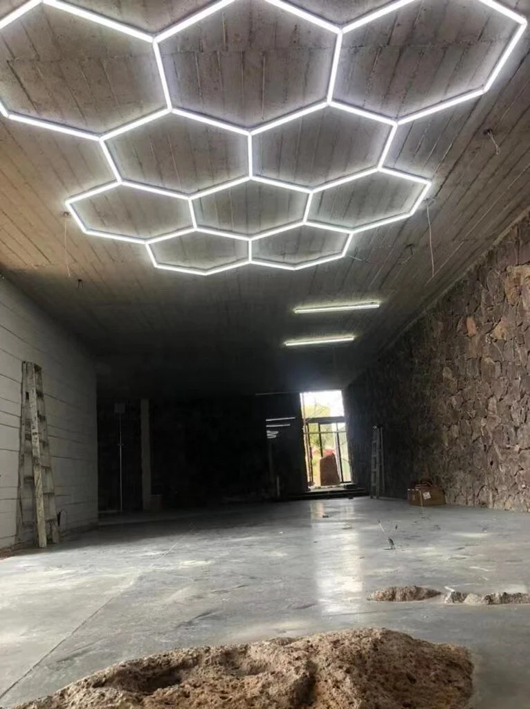 The High Flux Top Level Hexagonal Garage Lights Hexa grid Led Lighting For The Car Detailing