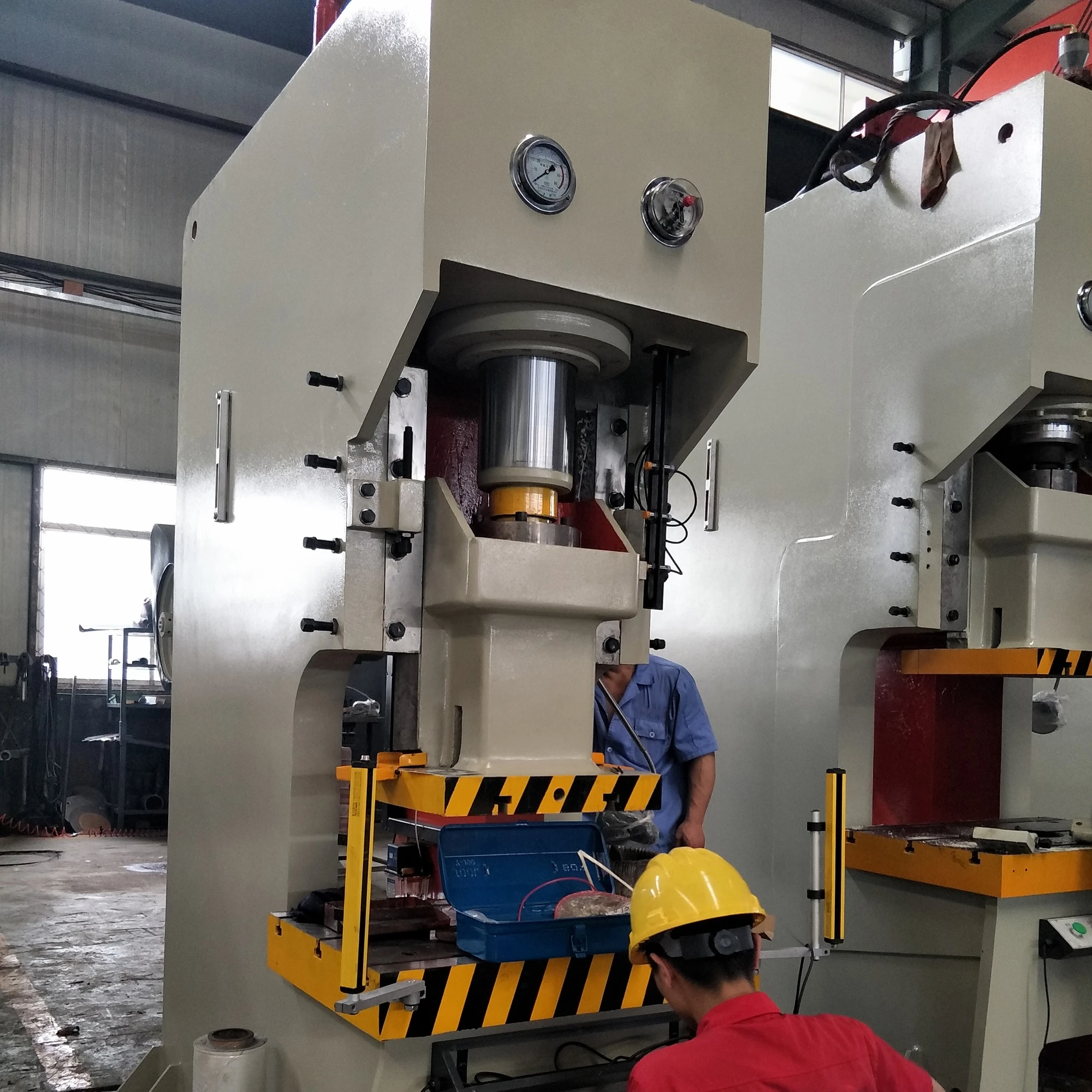 YWH21-125T Hydraulic Punching Machine Hole Punching Machine China Factory Best Price Customized High Precision
