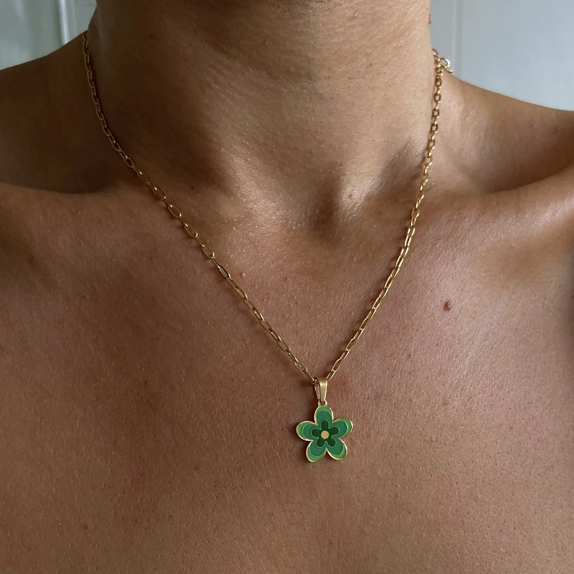 NUORO Multi Layer Floral Clavicle Chain Necklace 18K Gold Paper Clip Link Chain Titanium Steel Drop Oil Flower Pendant Necklace