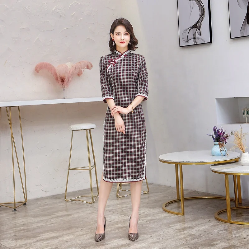 
Traditional Chinese Cheongsam half sleeve slim Qipao lace trim Wedding Dress For Women 