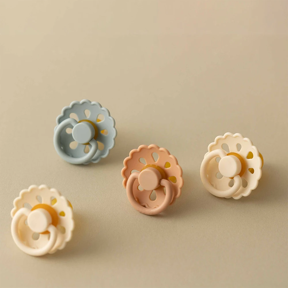 New Design Factory Wholesale Newborn Bibs Color Natural Latex Nipple Food Grade BPA Free Silicone Dummy Baby Pacifier