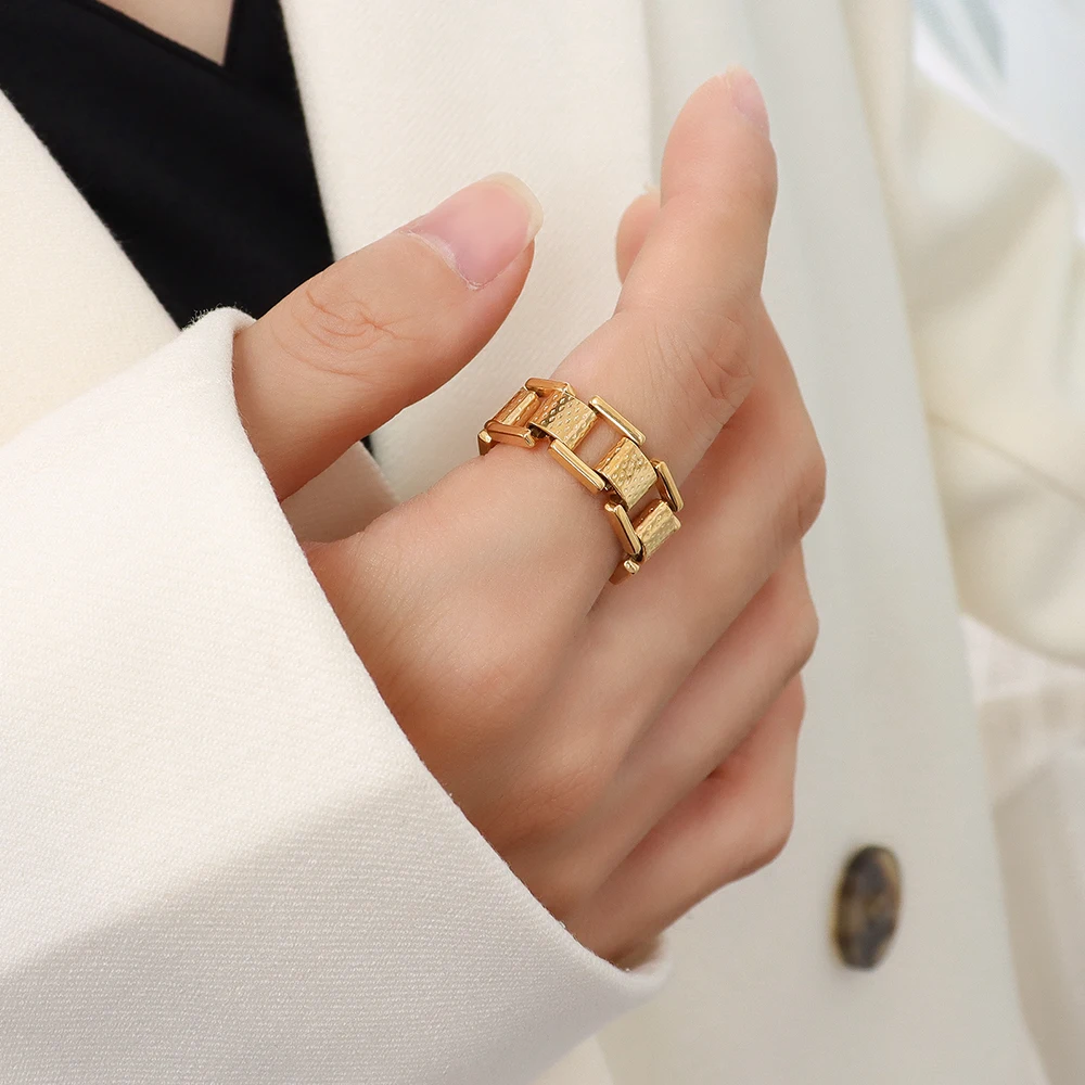  Exaggerated Strap Chain Titanium Steel 18K Gold