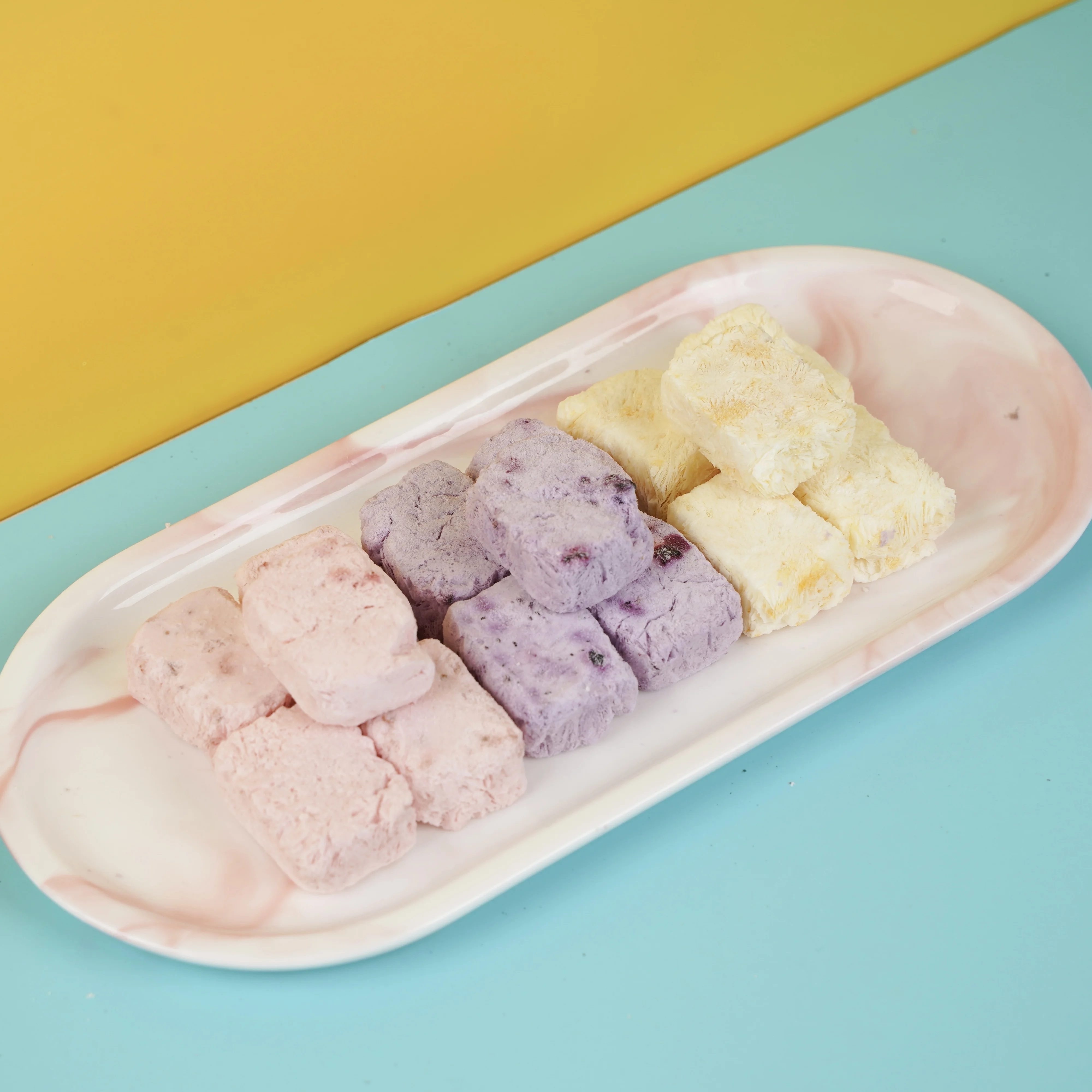 Popular Healthy Quality Nutritious  Baby Candy Low MOQ Baby Fruit Snacks Freeze Dried Yogurt 1.2g/ Cube